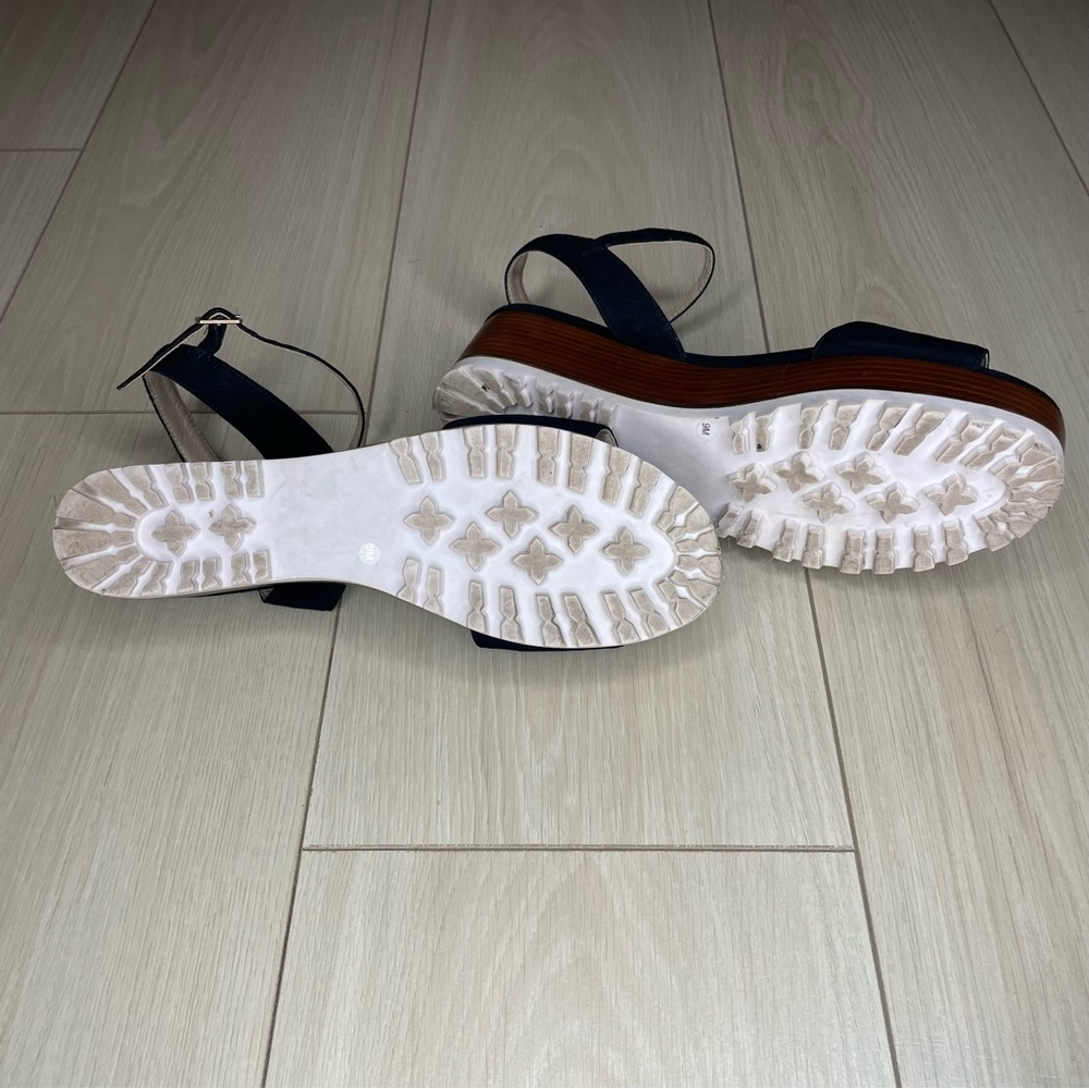 Diane Von Furstenberg Jessie Platform Sandal - Picture 7 of 7